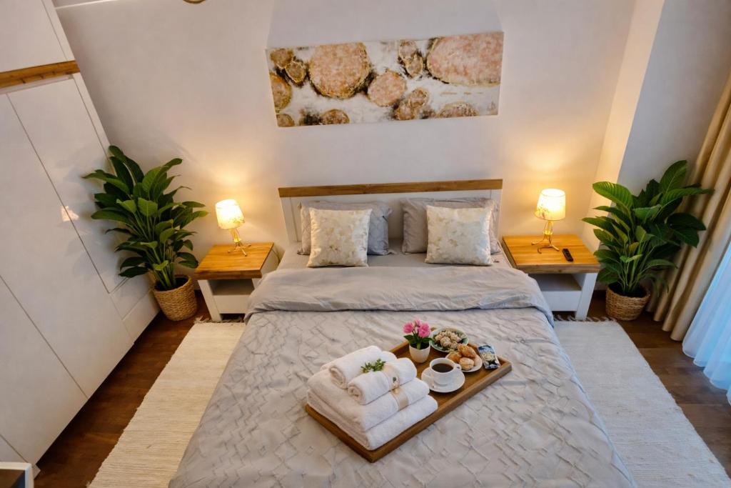 Lazar Loft