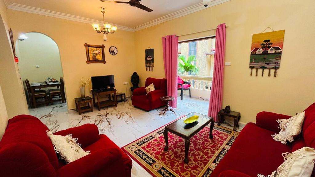 Gallery image of 2bhk flat with pool in candolim in Aguada