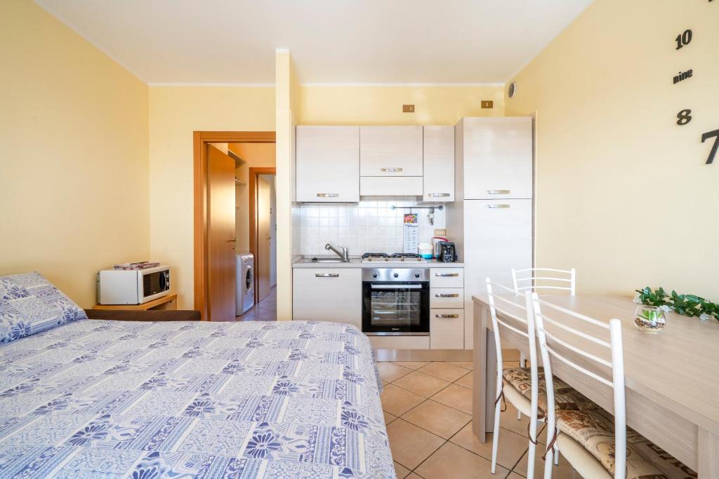 Desenzano-Sirmione - Lake 1 min - Pool, Parking, AC