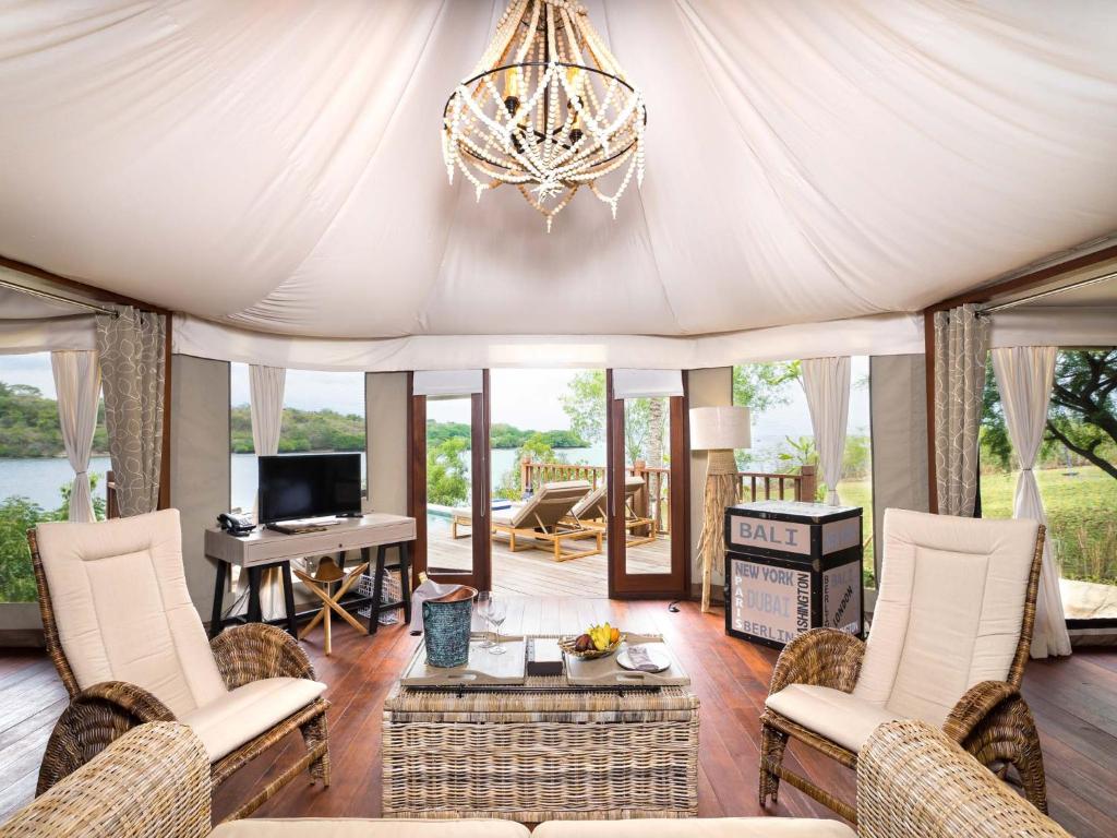 Menjangan Dynasty Resort - 19