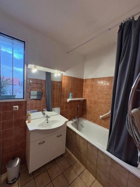 Hôtel Studios Les Acacias - Double Room With Terrace