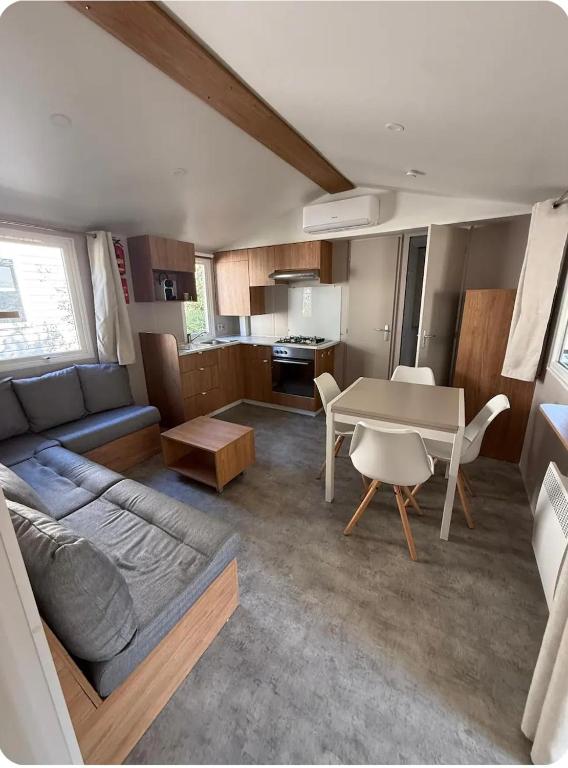 mobil home calme avec jardin enfant et animaux gratuits