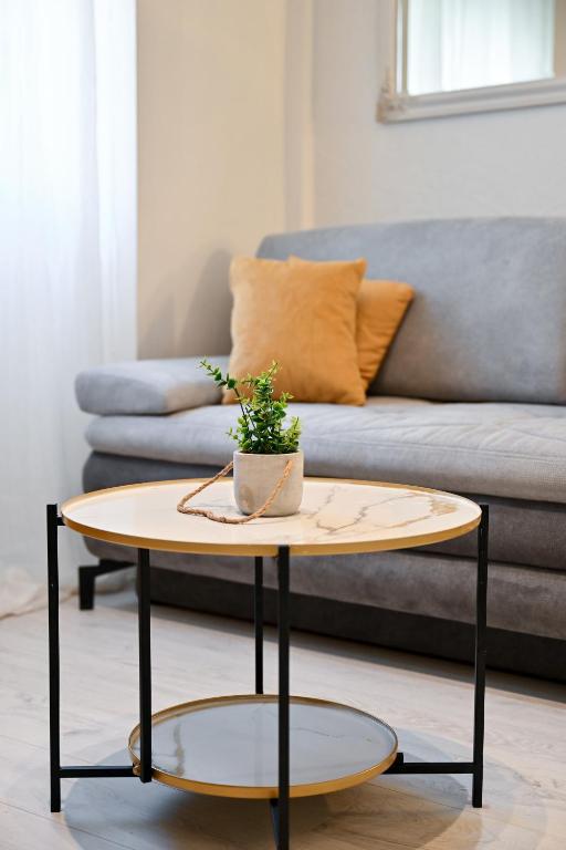 Apartment Populare - 3