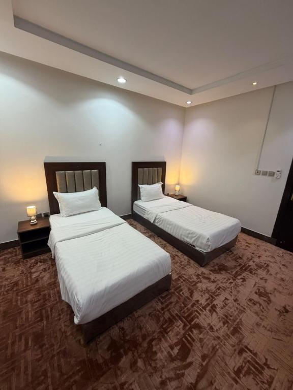 QUIET ROOMS APARTMENT