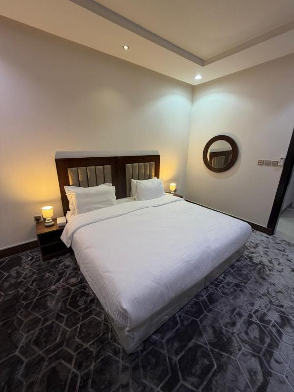 QUIET ROOMS APARTMENT