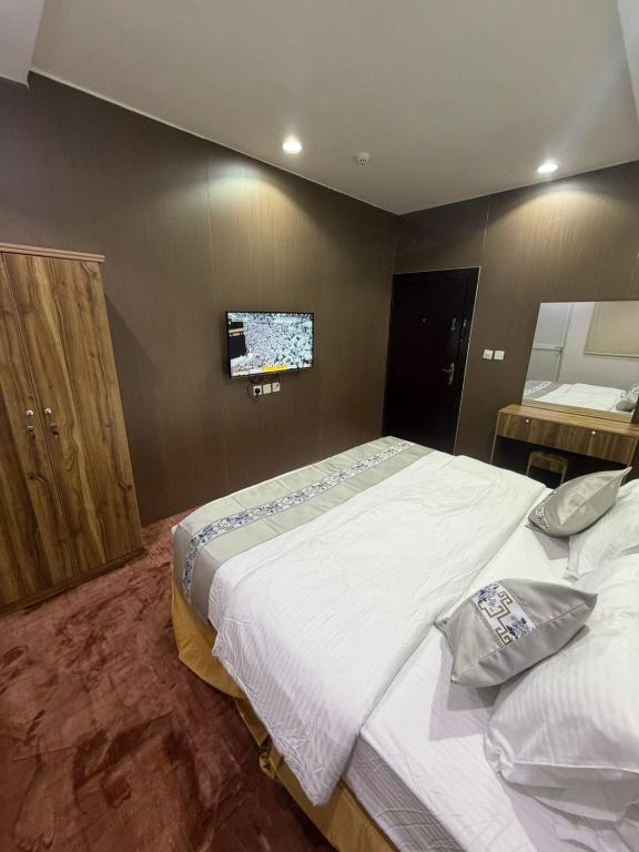 QUIET ROOMS APARTMENT