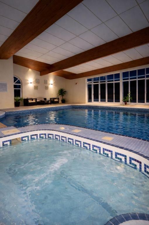 The Norwich Hideaway - Private Hot Tub photo