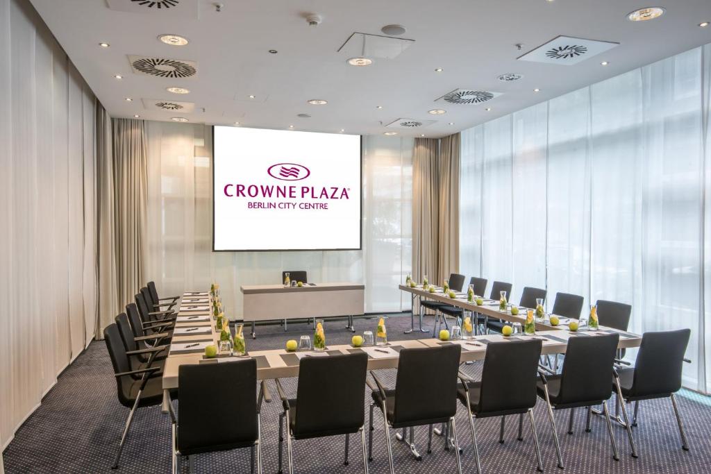 Crowne Plaza Berlin City Centre Ku'damm by IHG photo