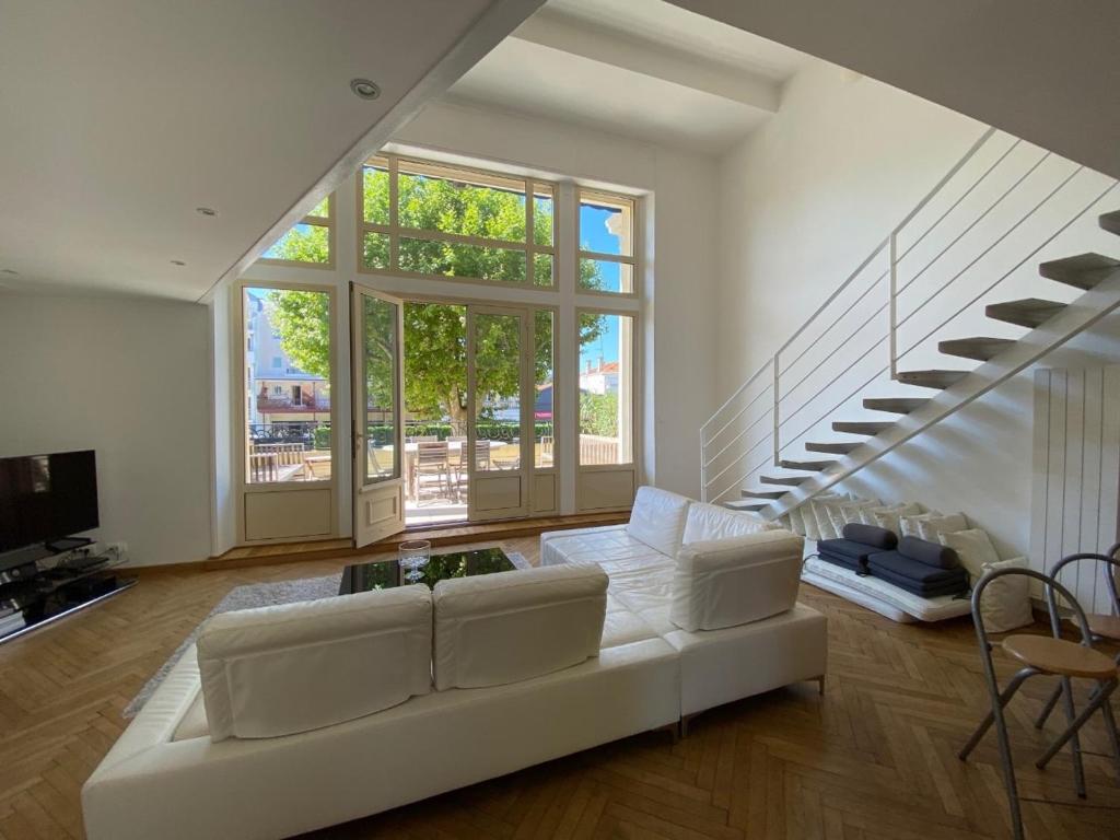 Appartement T4 Duplex Centre Arcachon, Terrasse Sud, Proche Plage et Commerces, Parking Inclus