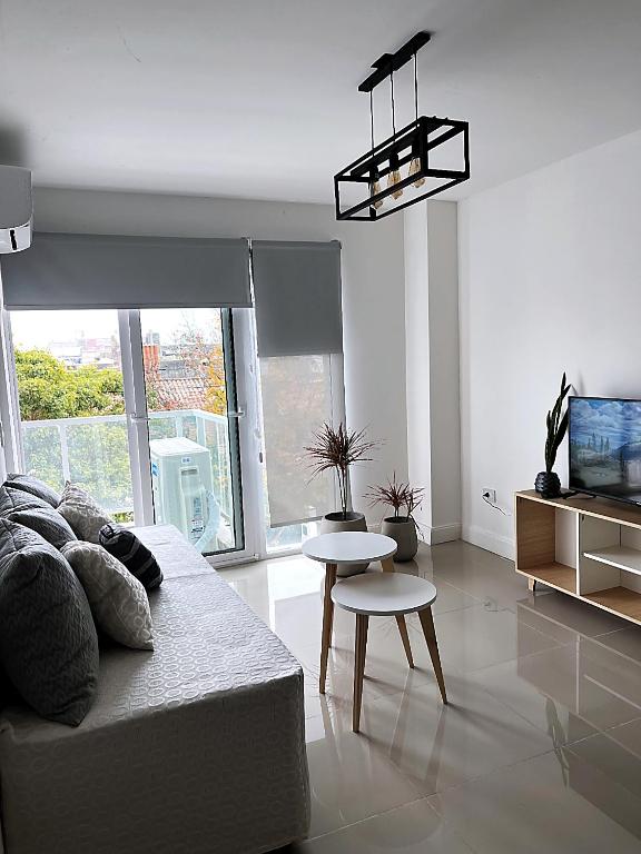 Esmeralda Apart a Estrenar