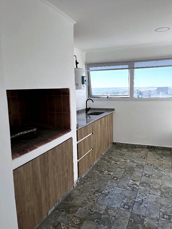 Esmeralda Apart a Estrenar