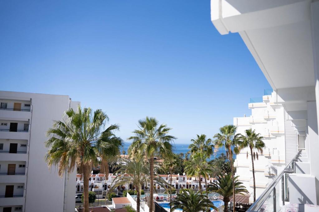 Coral Ocean View - Adults Only - 