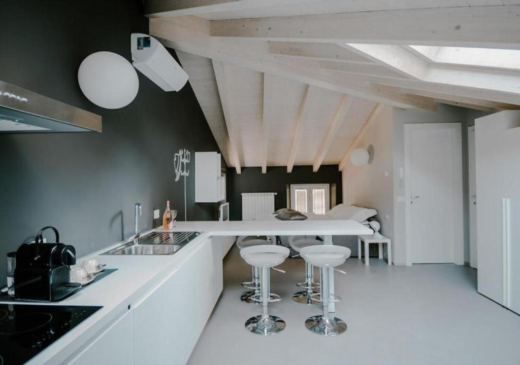 Casa Felice by Villa Porta Collection - Housity