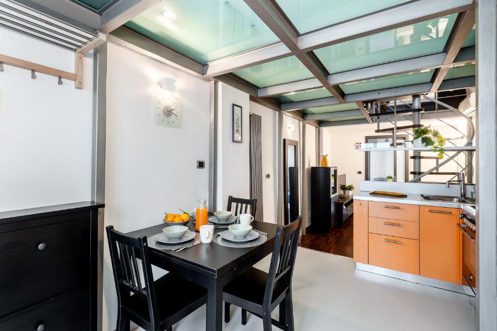 StayEasy Lodi82 - Modern Loft Metro M3 Brenta