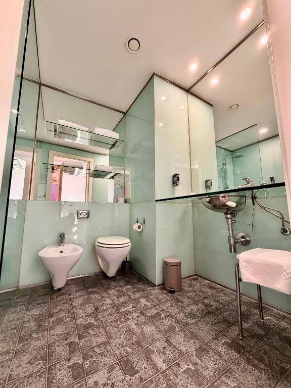 Executive Hotel