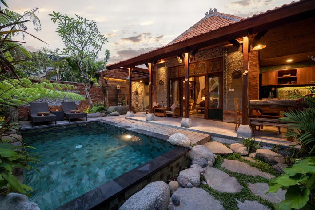 Honeymoon Green Villa