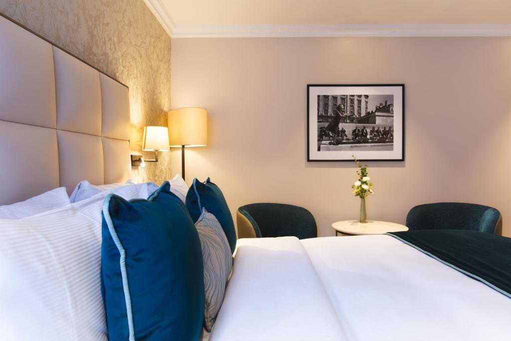 The Rathbone Hotel, Fitzrovia photo