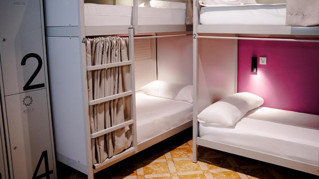 Room Casa Gracia - Bed In 4-Bed Mixed Dormitory Room