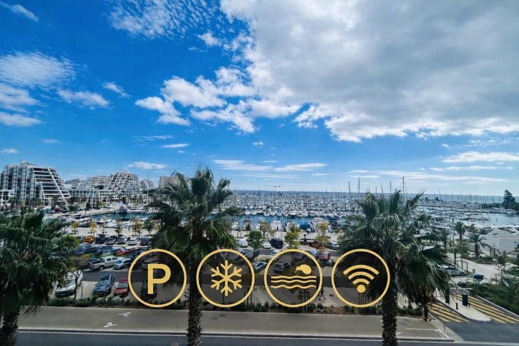 GRAND T2 magnifique vue sur le port Parking clim wifi