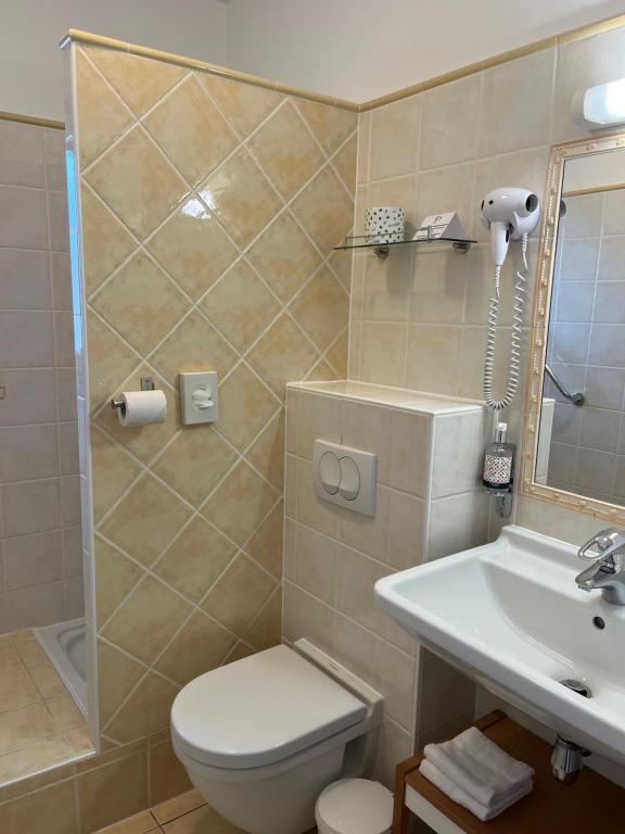 Hotel Les Oliviers - Double Or Twin Room With Shower
