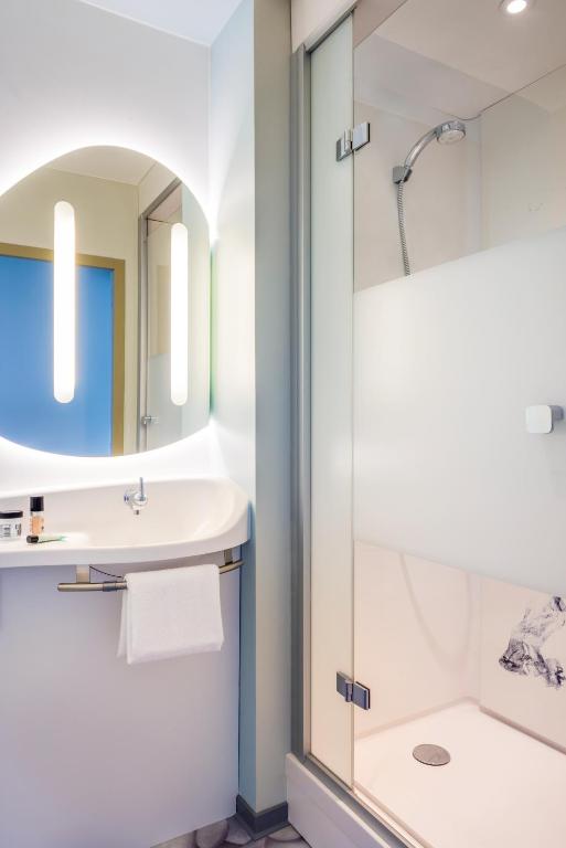 Ibis Budget Clermont Ferrand - Le Brezet - Aeroport - 家庭房