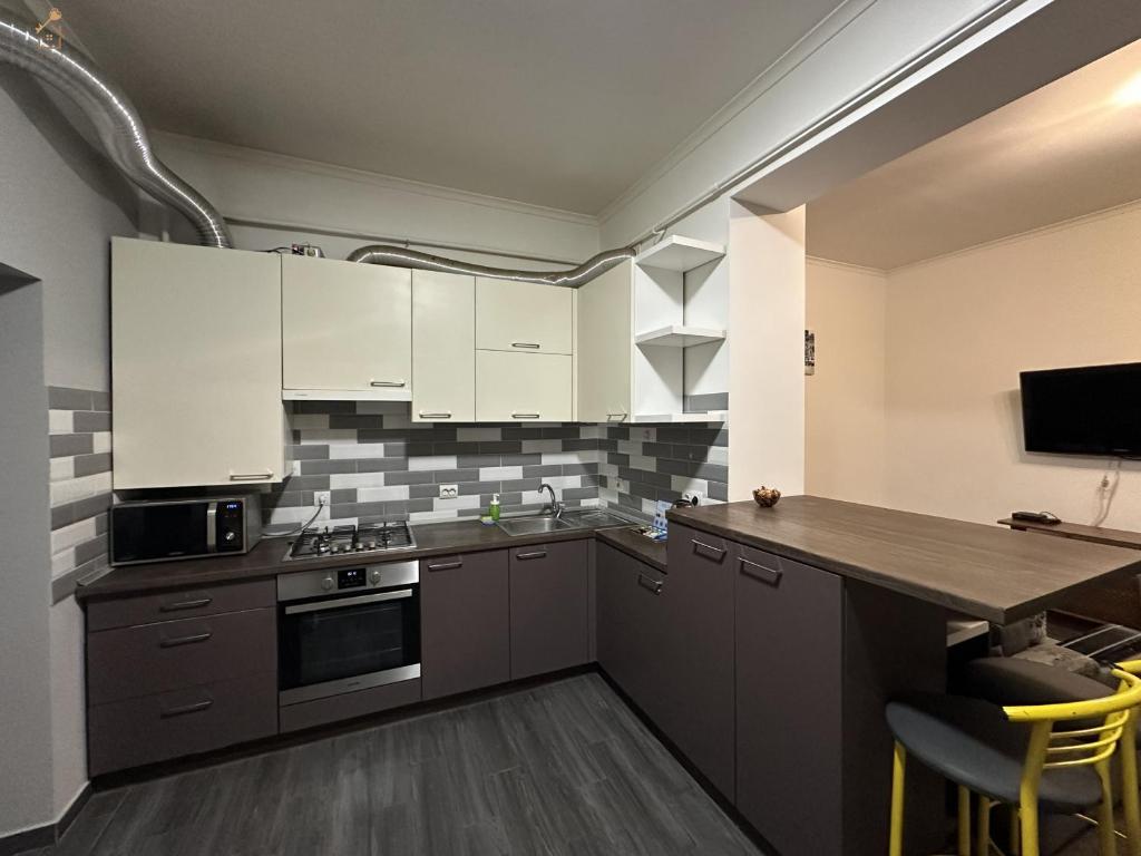 Modern Apartment near Opera House фото 4