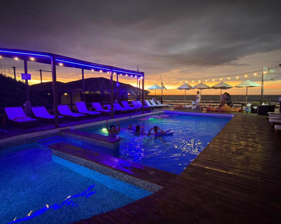 The Point Mancora Beach - Hostel Juvenil de Fiesta