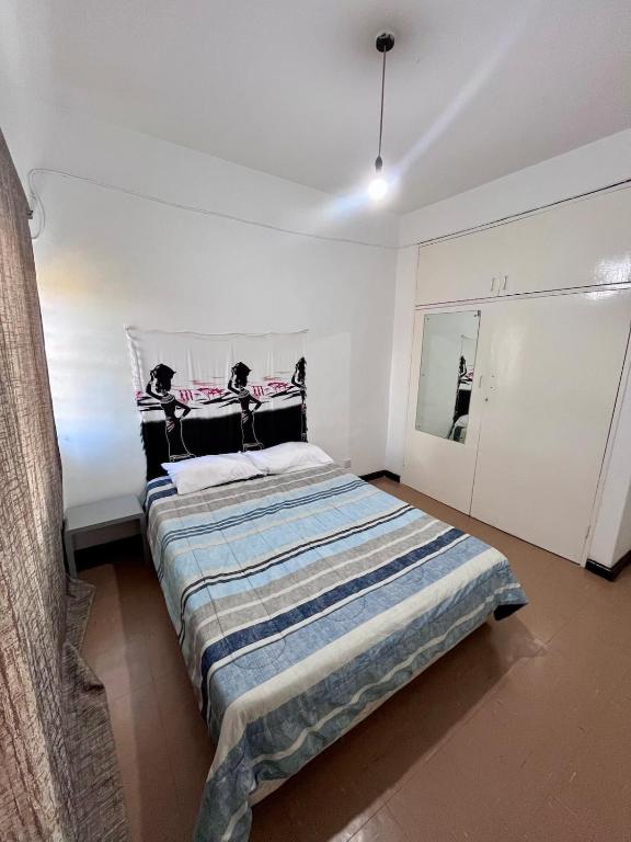 A Quiet Place At Crossroads