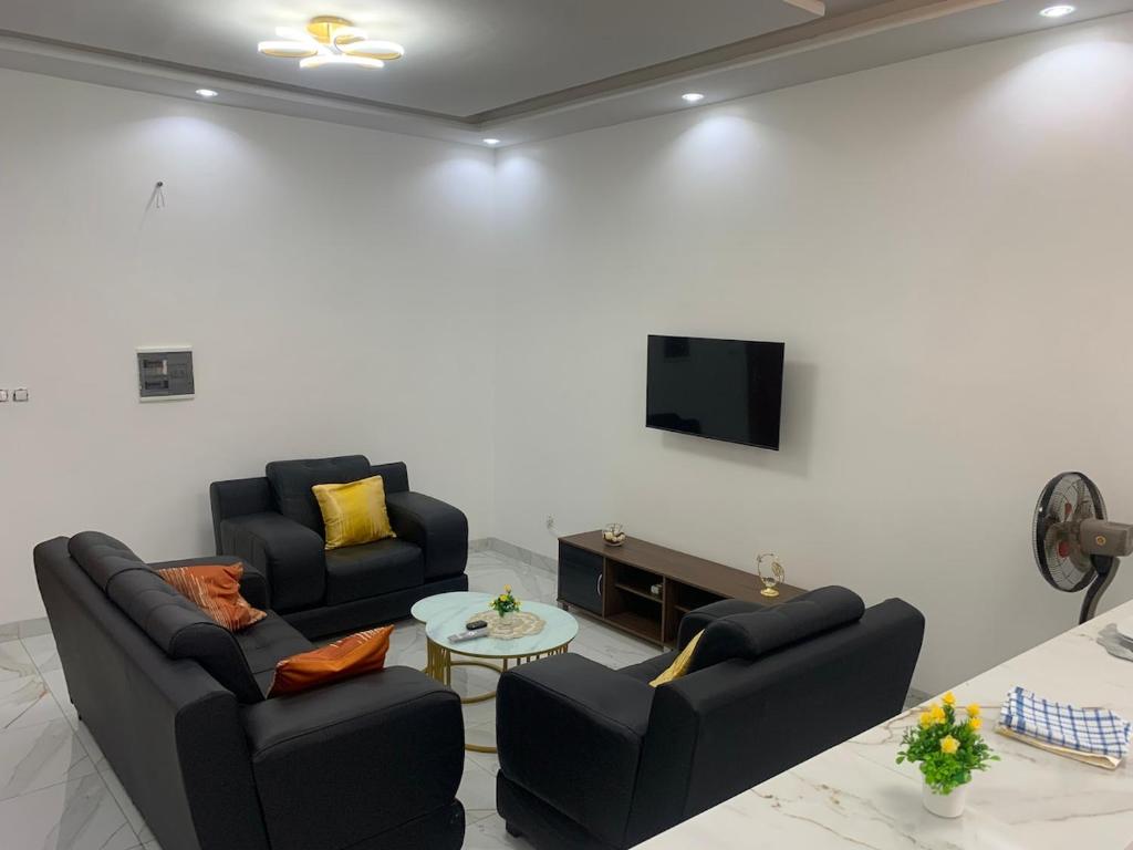 Modern studio close to the TER train station