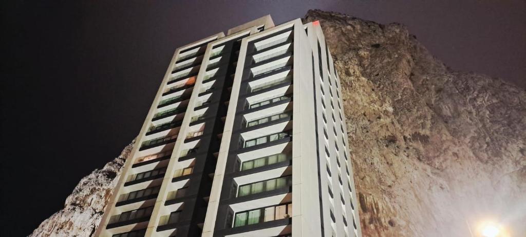 New CP High floor luxury studio with partial sea view