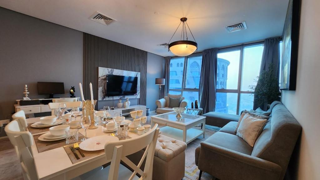 Panaromic Sea View 3 Bedroom Apt - 26th Floor 2610