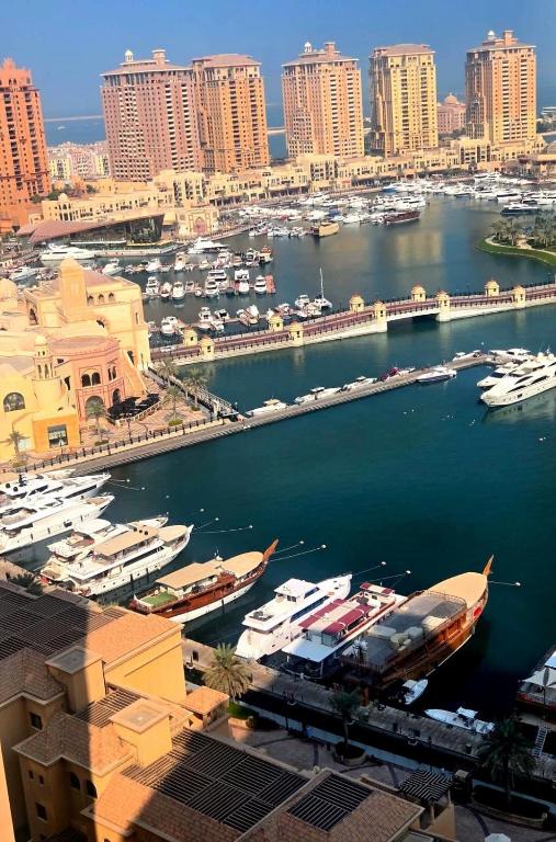 Marina Symphon y &Sunrise Over The Pearl Tower3 ,1BD 1711