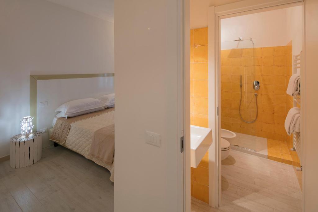 A bathroom at Affittacamere Margherita