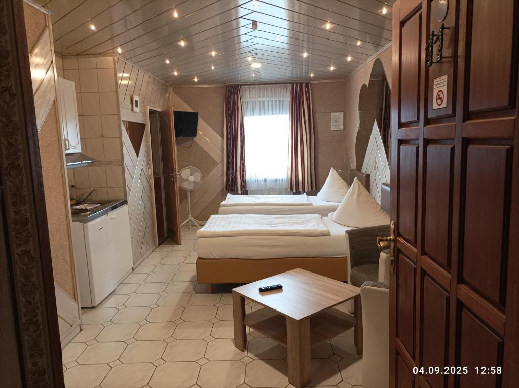 Central Hotel - Doppel- Oder Zweibettzimmer