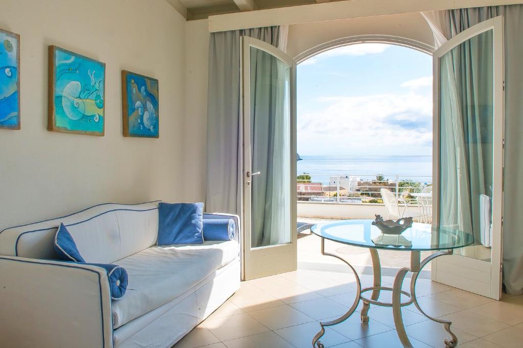 Hotel Mea - Aeolian Charme