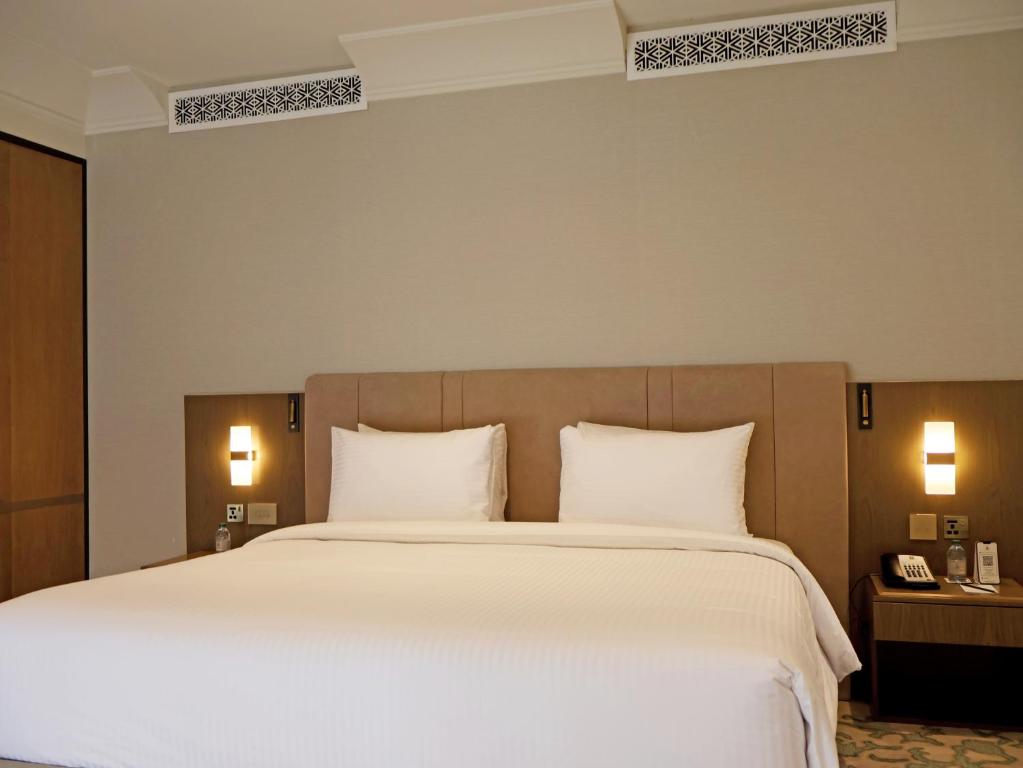 The Tower Plaza Hotel Dubai - 