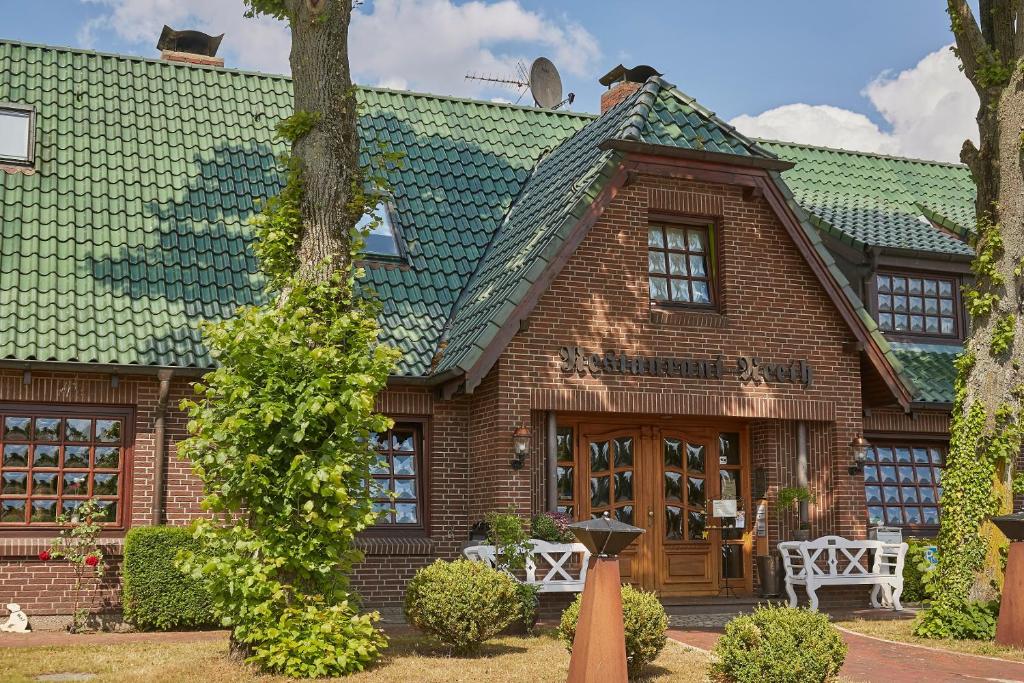 Flair-Hotel Neeth - Housity