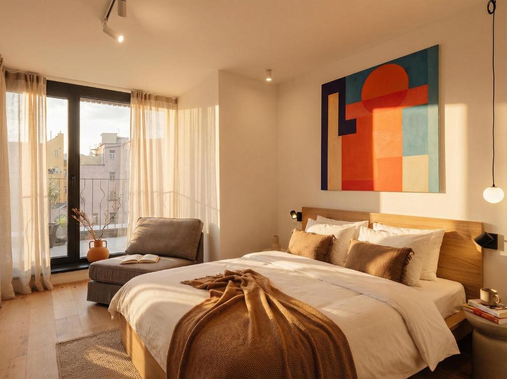 Turnkey I Henry's Tower Apartments - 17