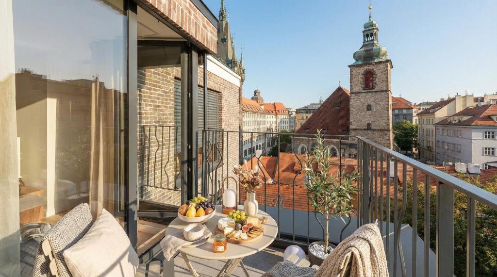 Turnkey I Henry's Tower Apartments - 19