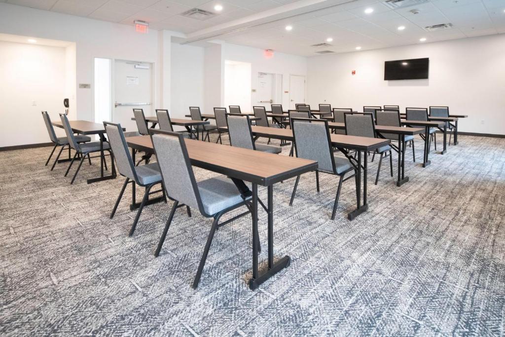 Staybridge Suites - Cincinnati East - Milford by IHG photo