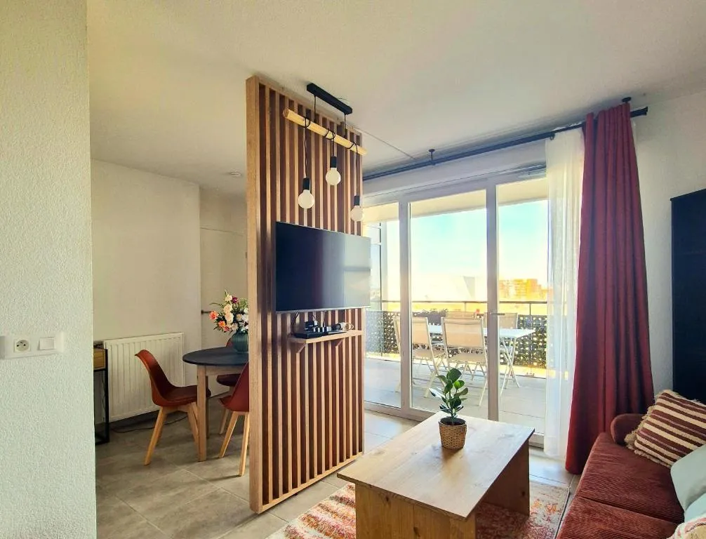 T2 lumineux avec terrasse vue Zénith - parking inclus