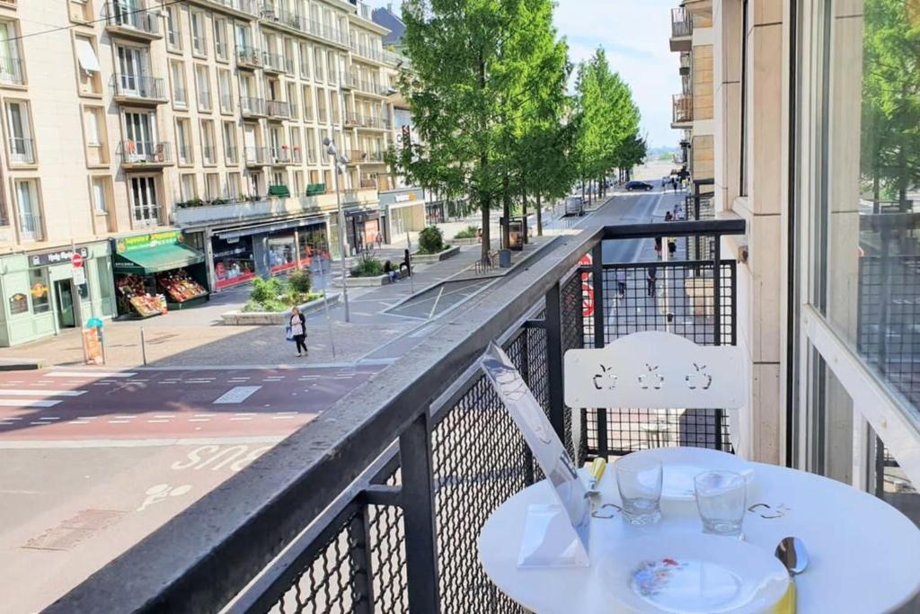 Le New Town - Balcon - Hypercentre - Tram