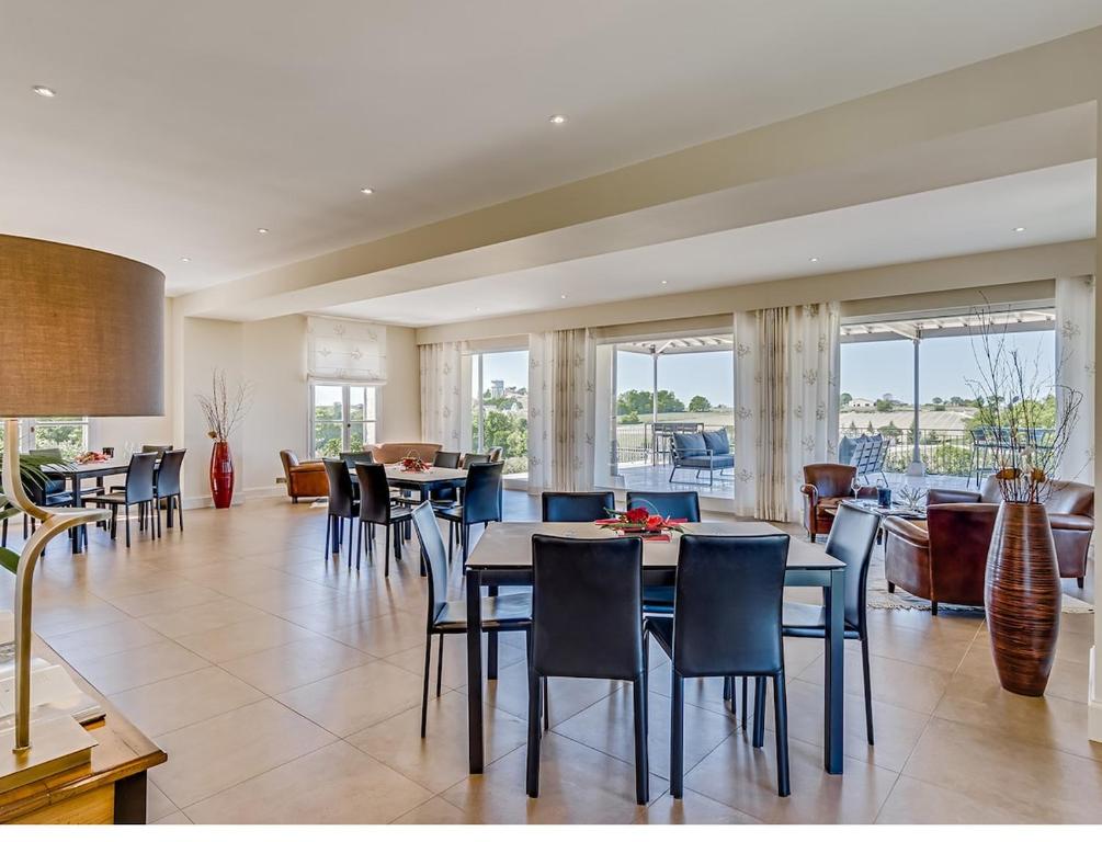 Luxury Château Apartment 2 Suites & Vineyard View - Two-Bedroom Apartment