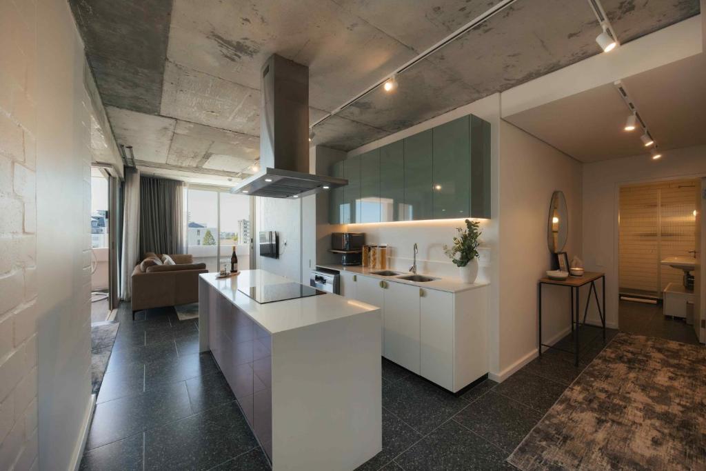 Check-in — ONEHUNDRED on M - Fluent Serviced Apartments