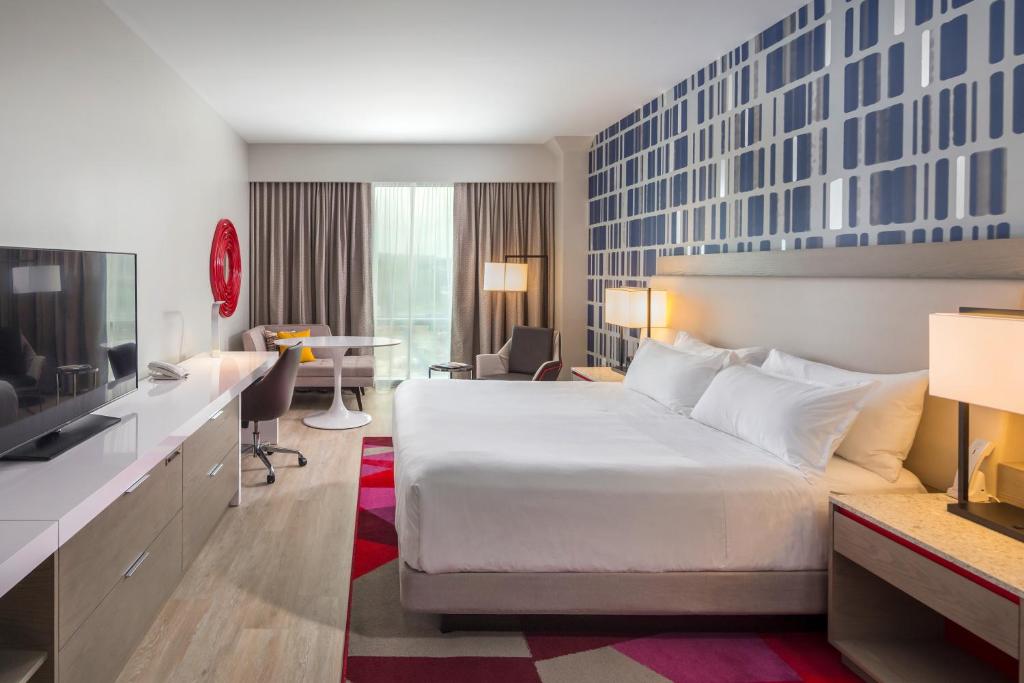 The Summit Hotel - 