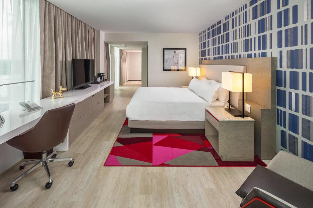 The Summit Hotel photo