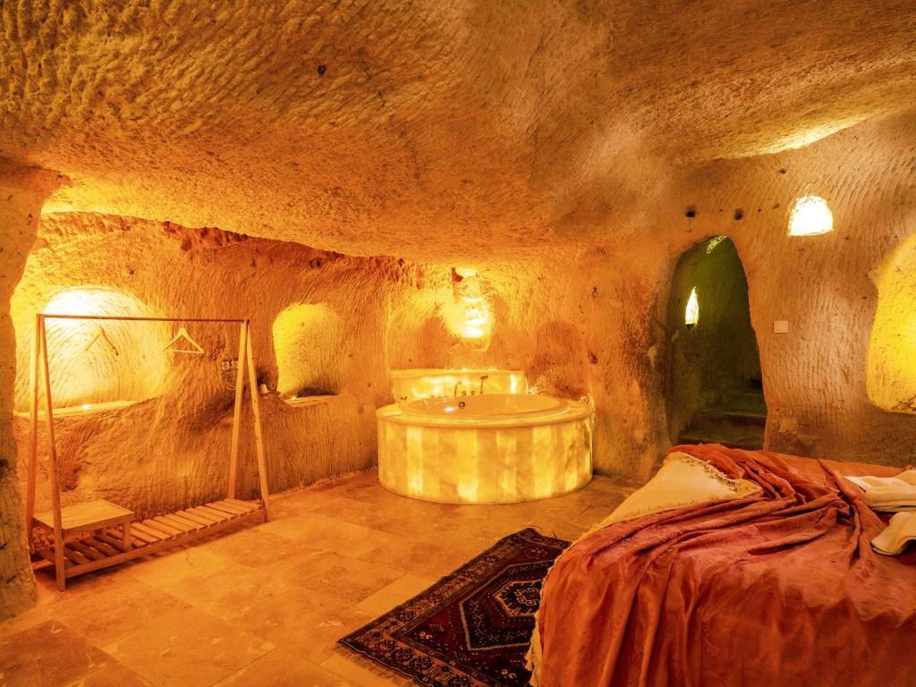 Atilla's Cave Hotel - Suite Avec Bain à Remous