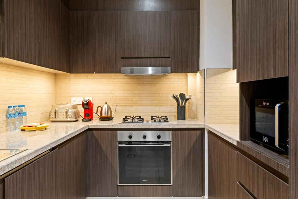 تصویر اتاق‌های Luxury 2 Bedroom Apartment In Downtown - تصویر ۲