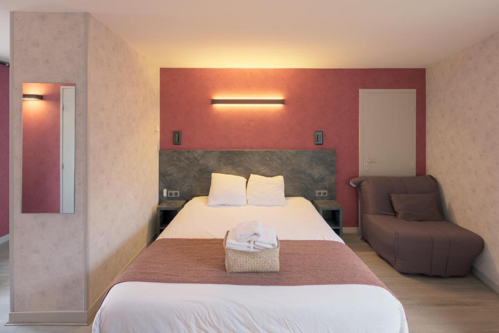 Logis Hostellerie la Chaumière - Habitación Triple