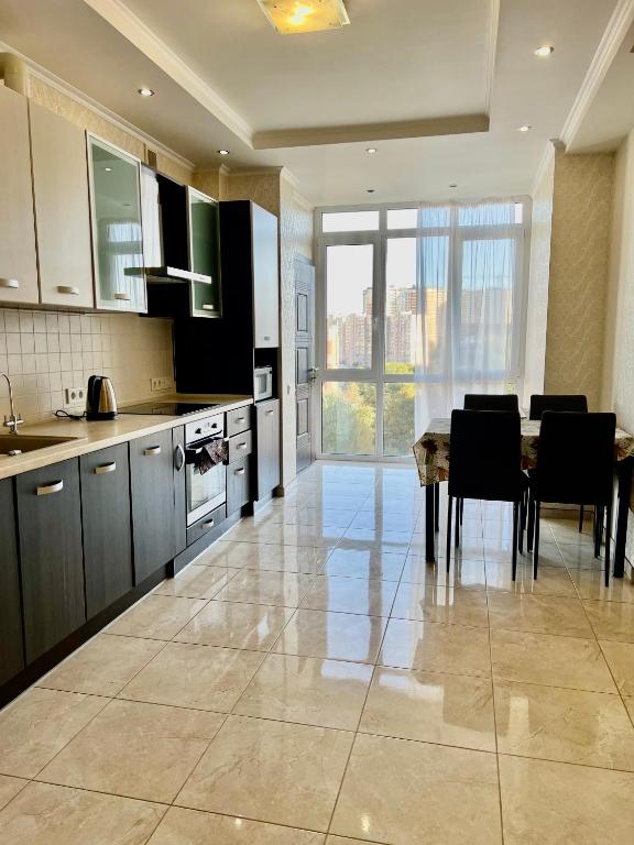Mykoly Holeho 7V Apartments photo 4